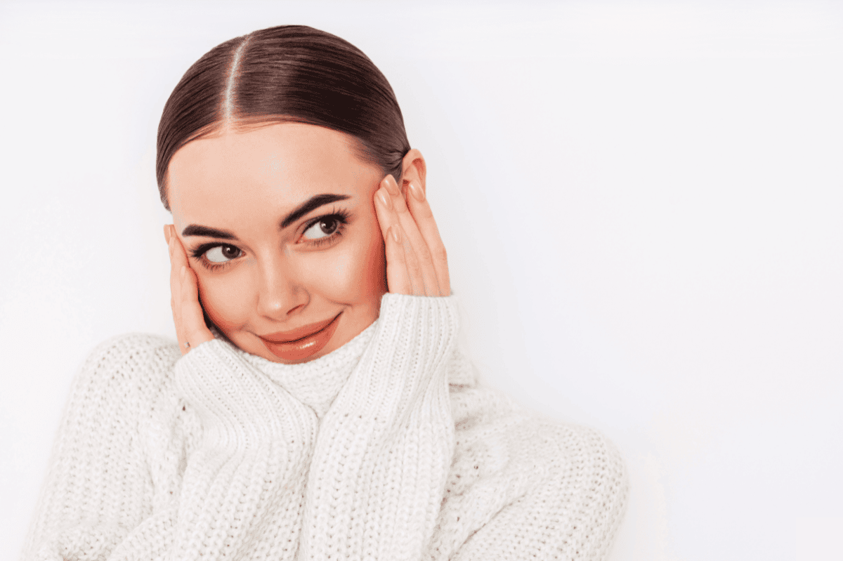 Skincare tips from River Aesthetics on keeping your skin healthy, natural, hydrated and glowing in 2025